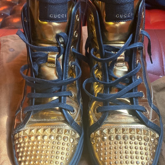 Gucci Sneakers - Picture 2 of 5